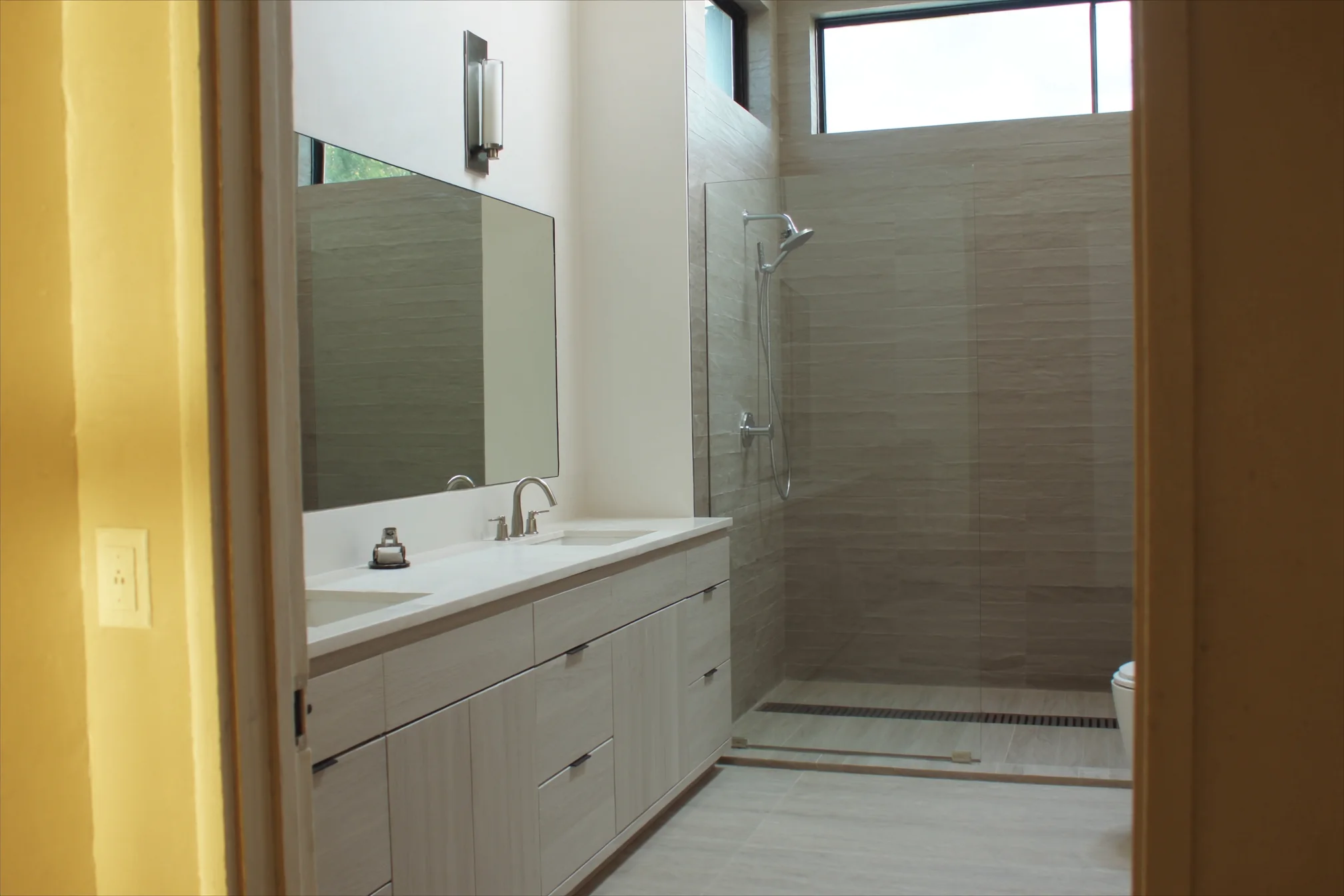 Creek Bend Bath Primary bathroom